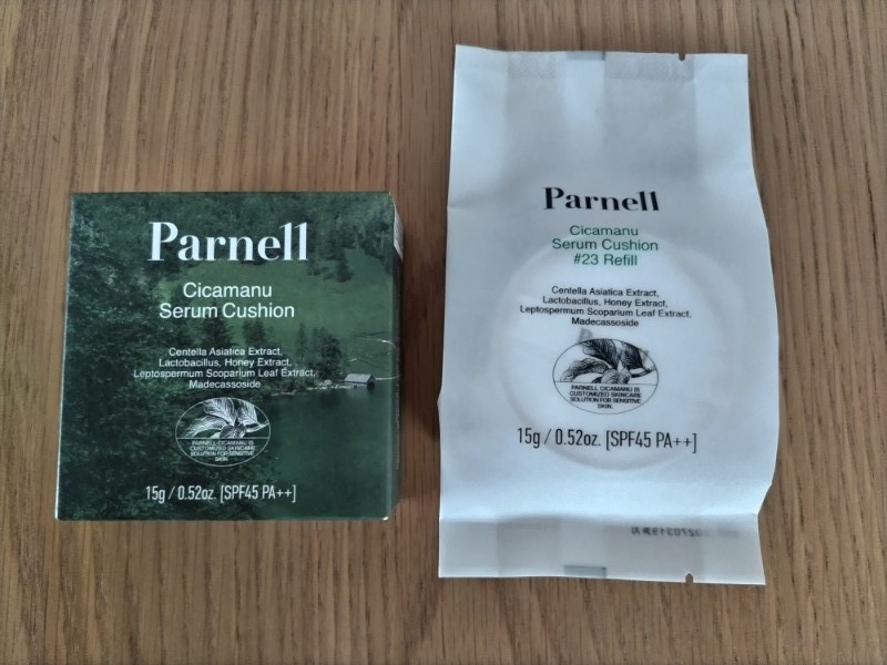 Parnellクッションファンデの箱と本体