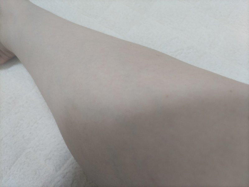 足のすね